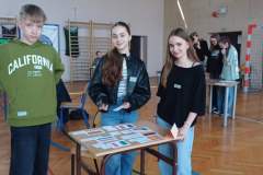 3d90b8fb-9dfe-4e07-bfa4-6252f23432f4
